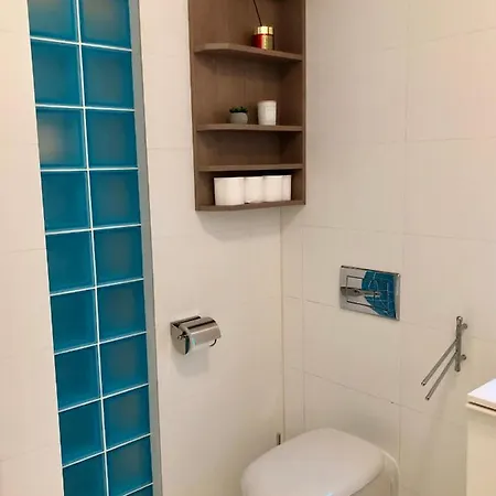 V Centre Ziliny S Parkovanim * Zilina