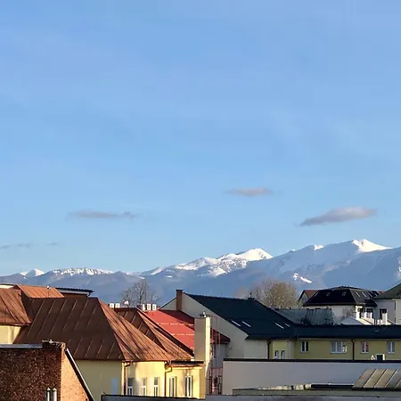 V Centre žiliny S Parkovaním