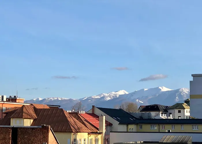 V Centre Ziliny S Parkovanim